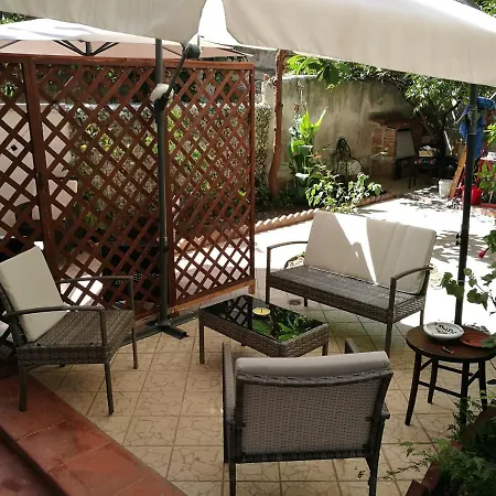 Bed & Breakfast Bella 2*
