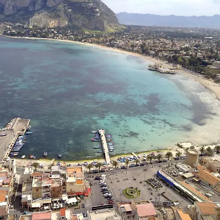 Bella Bed & Breakfast